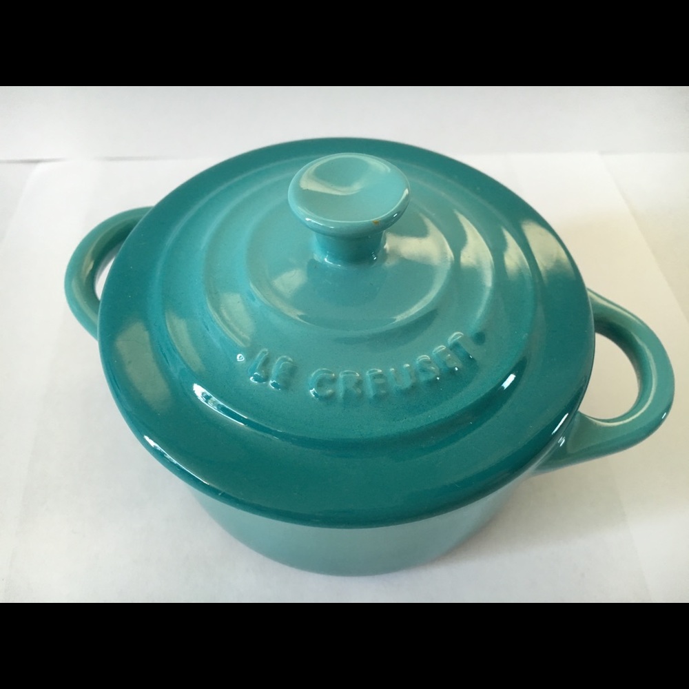 Le Creuset mini round cocotte with lid (Caribbean)